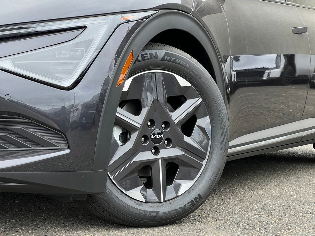 New 2026 Kia EV6 Light SUV
