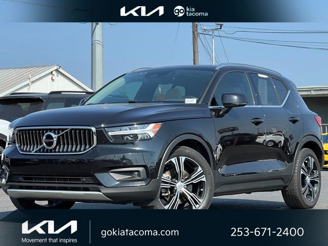 2020 Volvo XC40