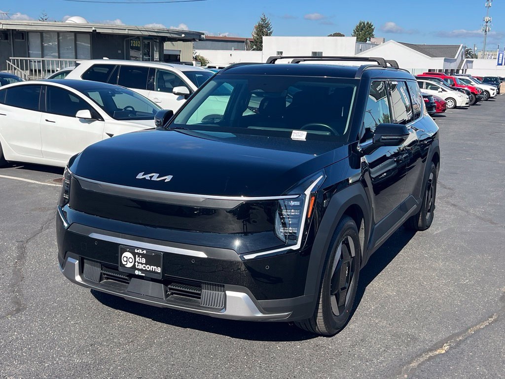 Used 2024 Kia EV9 Wind SUV