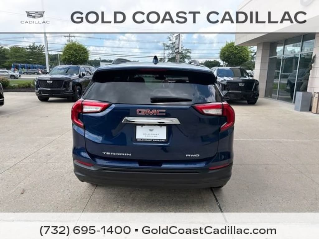 Used 2023 GMC Terrain SLE SUV