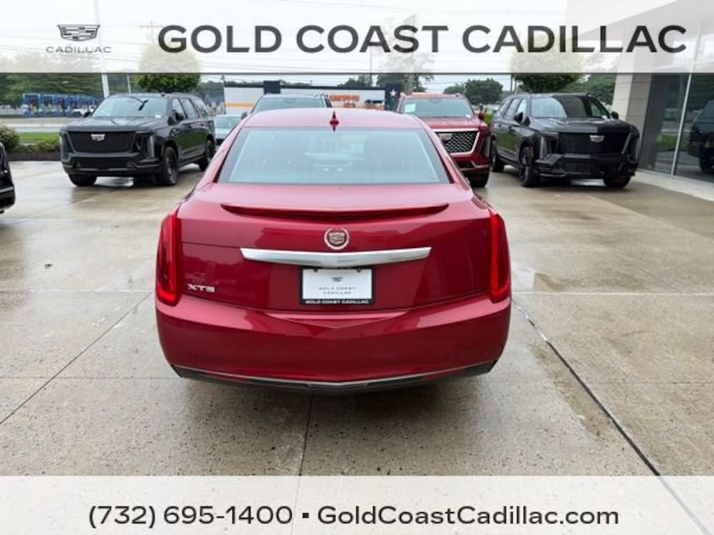 Used 2013 CADILLAC XTS Base Sedan