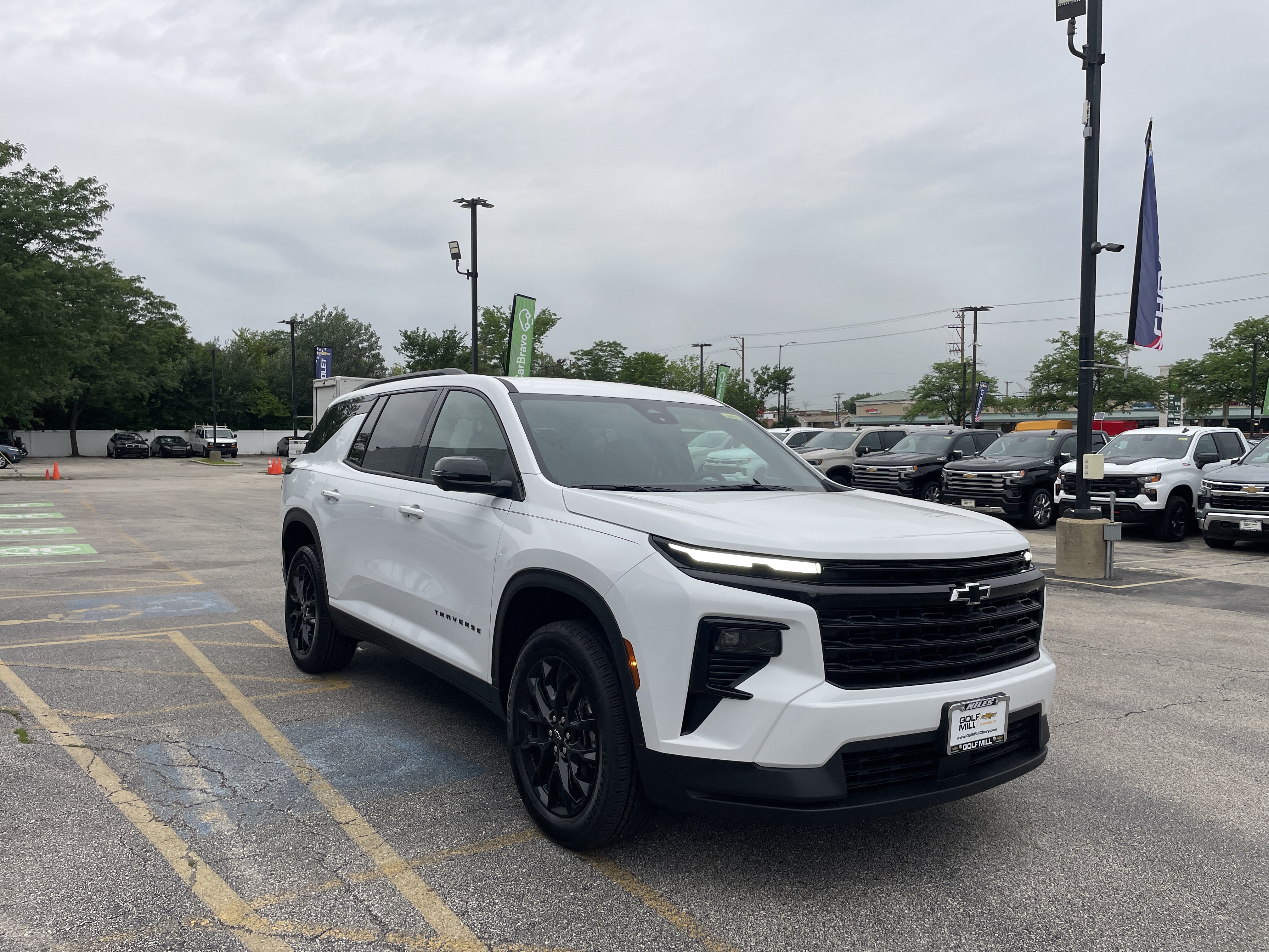 New 2026 Chevrolet Traverse LT SUV