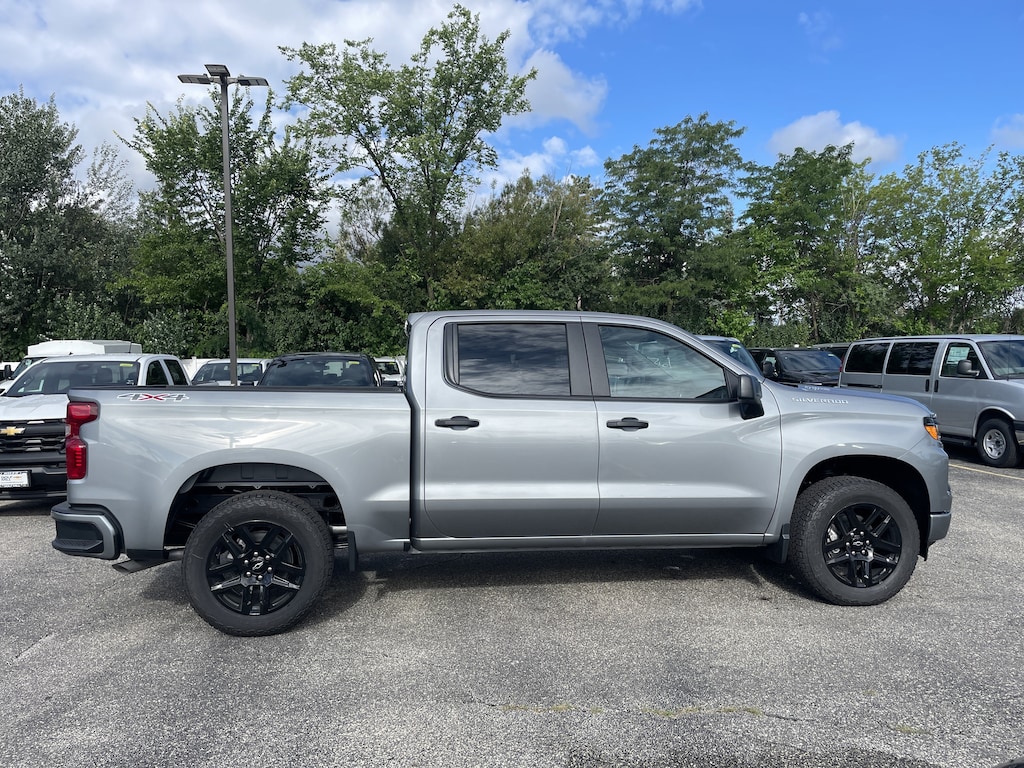 New 2026 Chevrolet Silverado 1500 Custom Truck