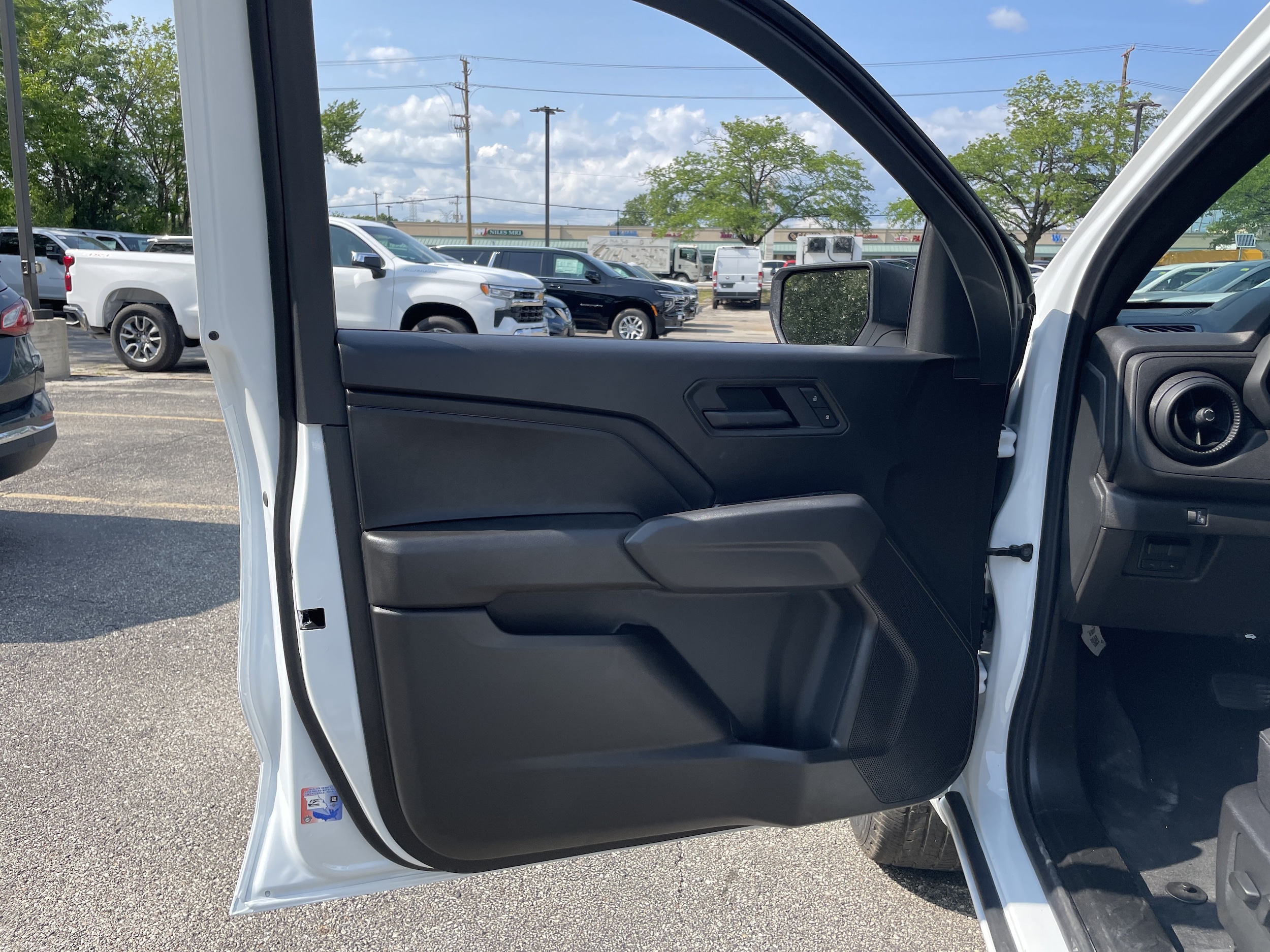 2026 Chevrolet Colorado Work Truck - Photo 11