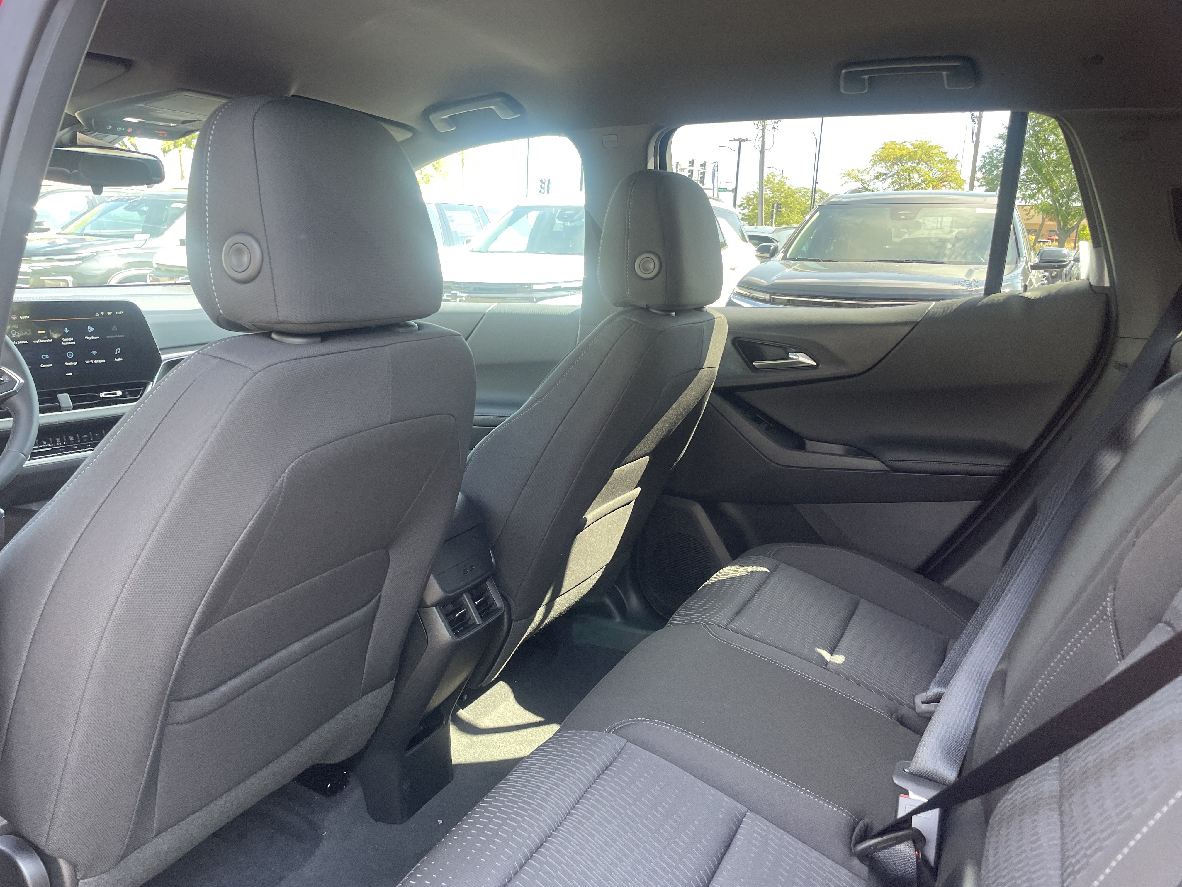 2027 Chevrolet Equinox LT - Photo 25