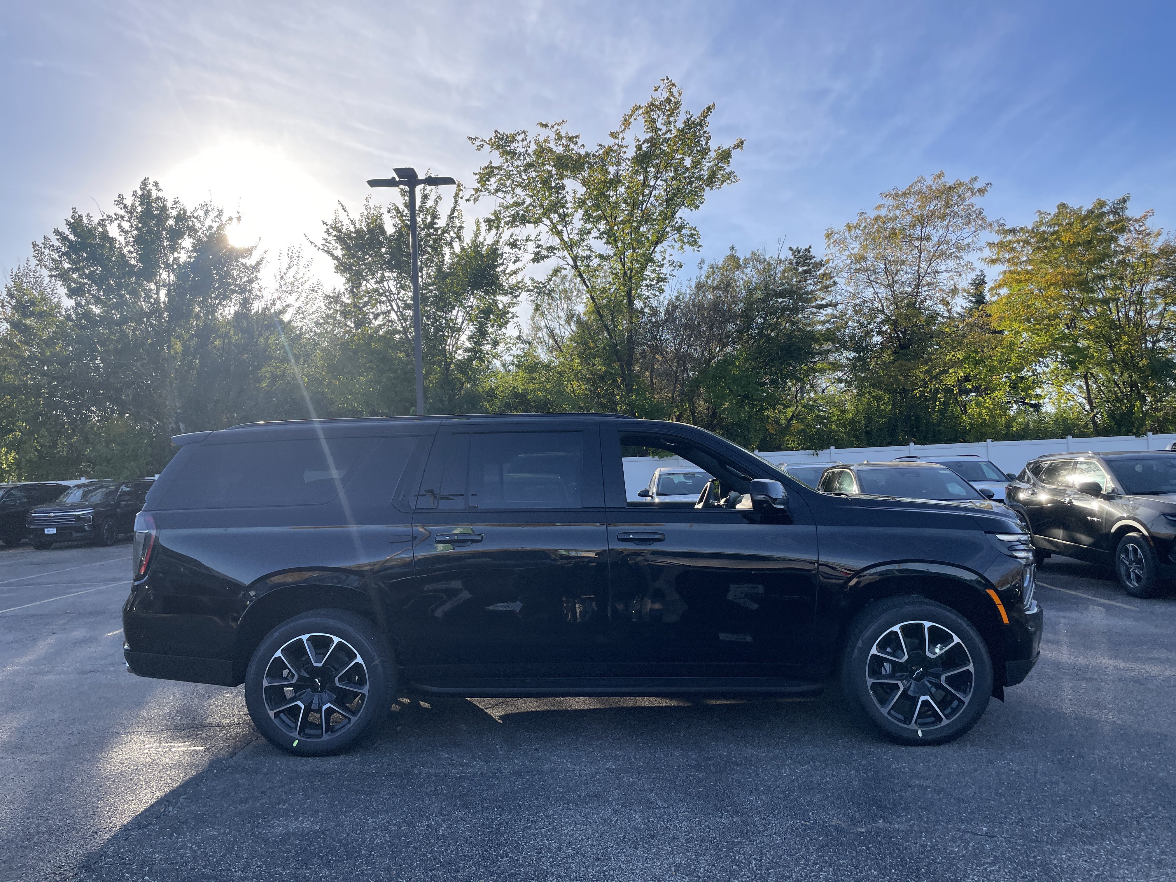 New 2027 Chevrolet Suburban RST SUV