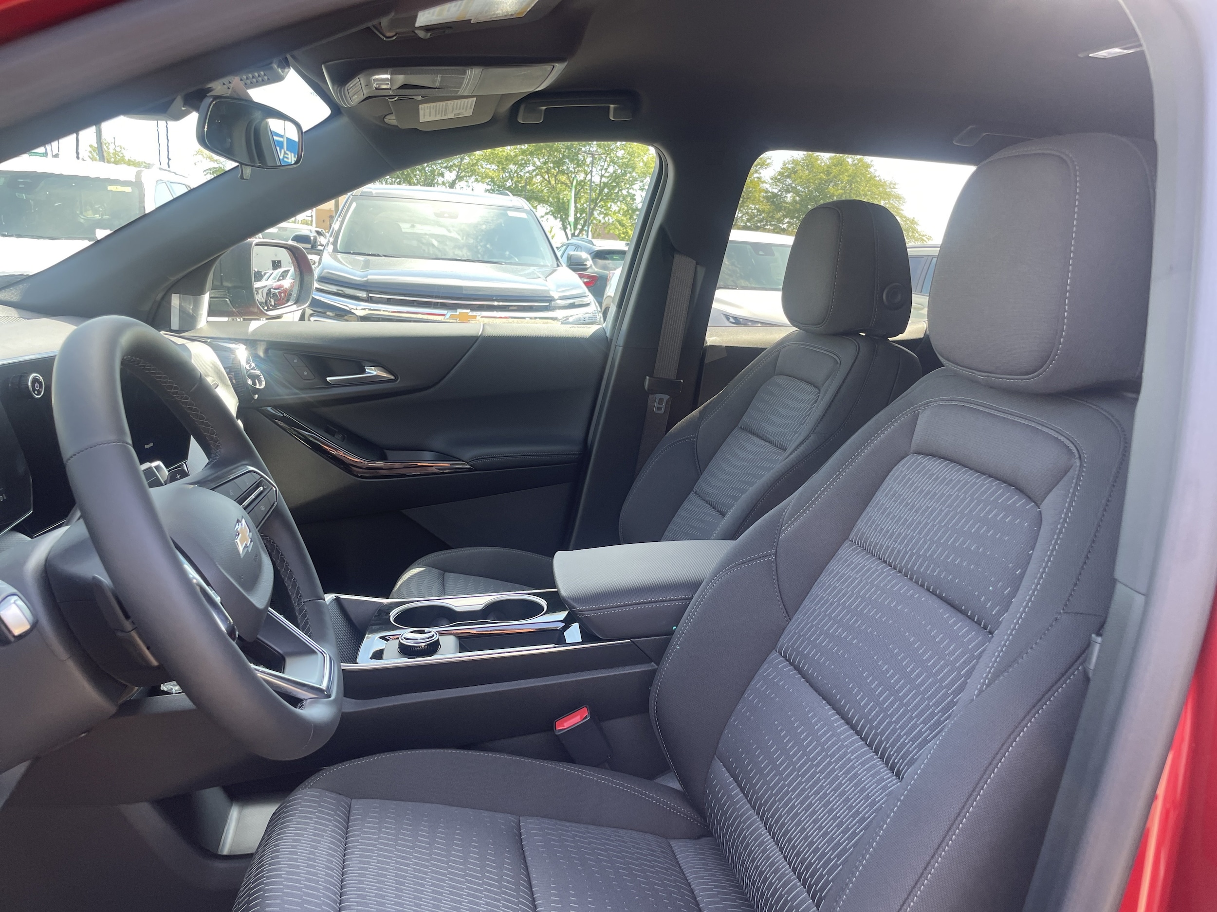 2027 Chevrolet Equinox LT - Photo 14