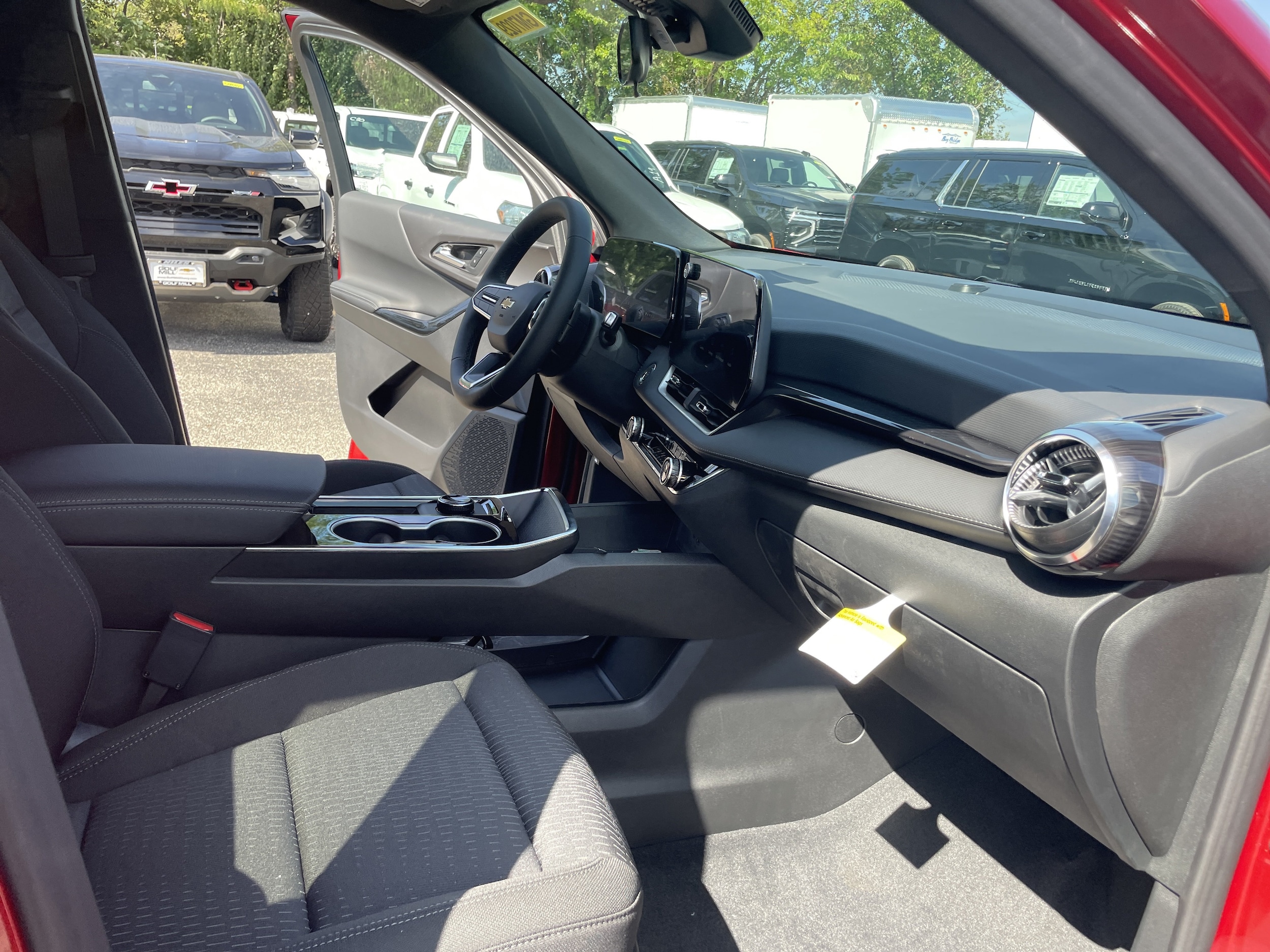 2027 Chevrolet Equinox LT - Photo 29