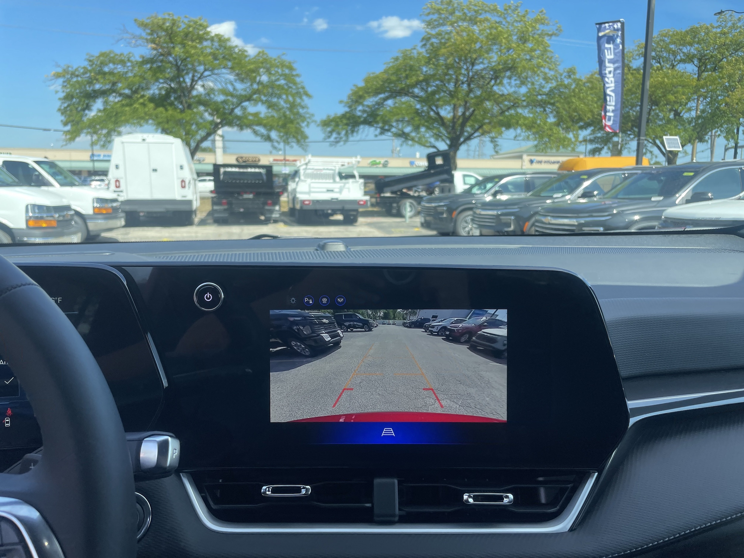 2027 Chevrolet Equinox LT - Photo 21