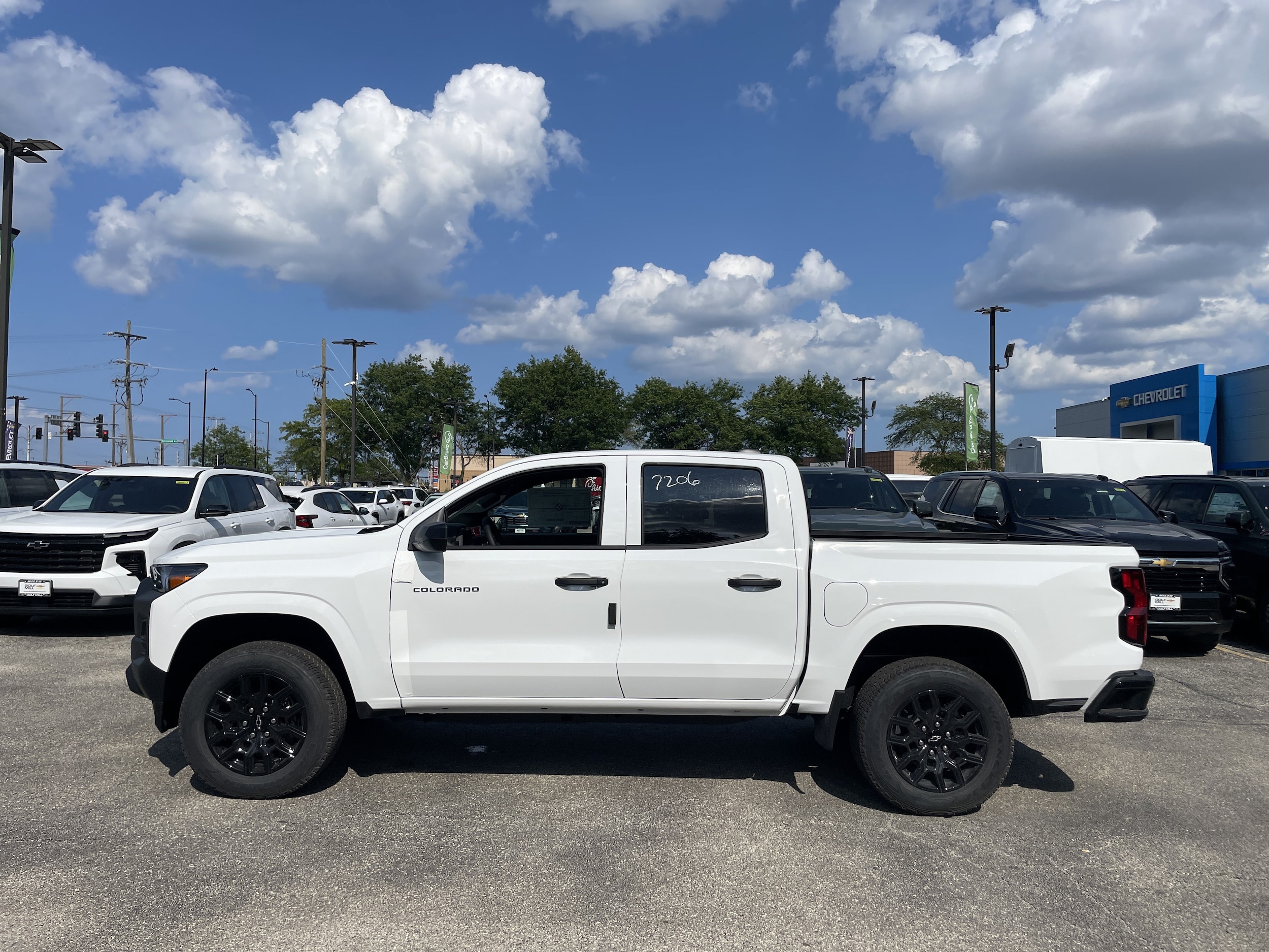 2026 Chevrolet Colorado Work Truck - Photo 8