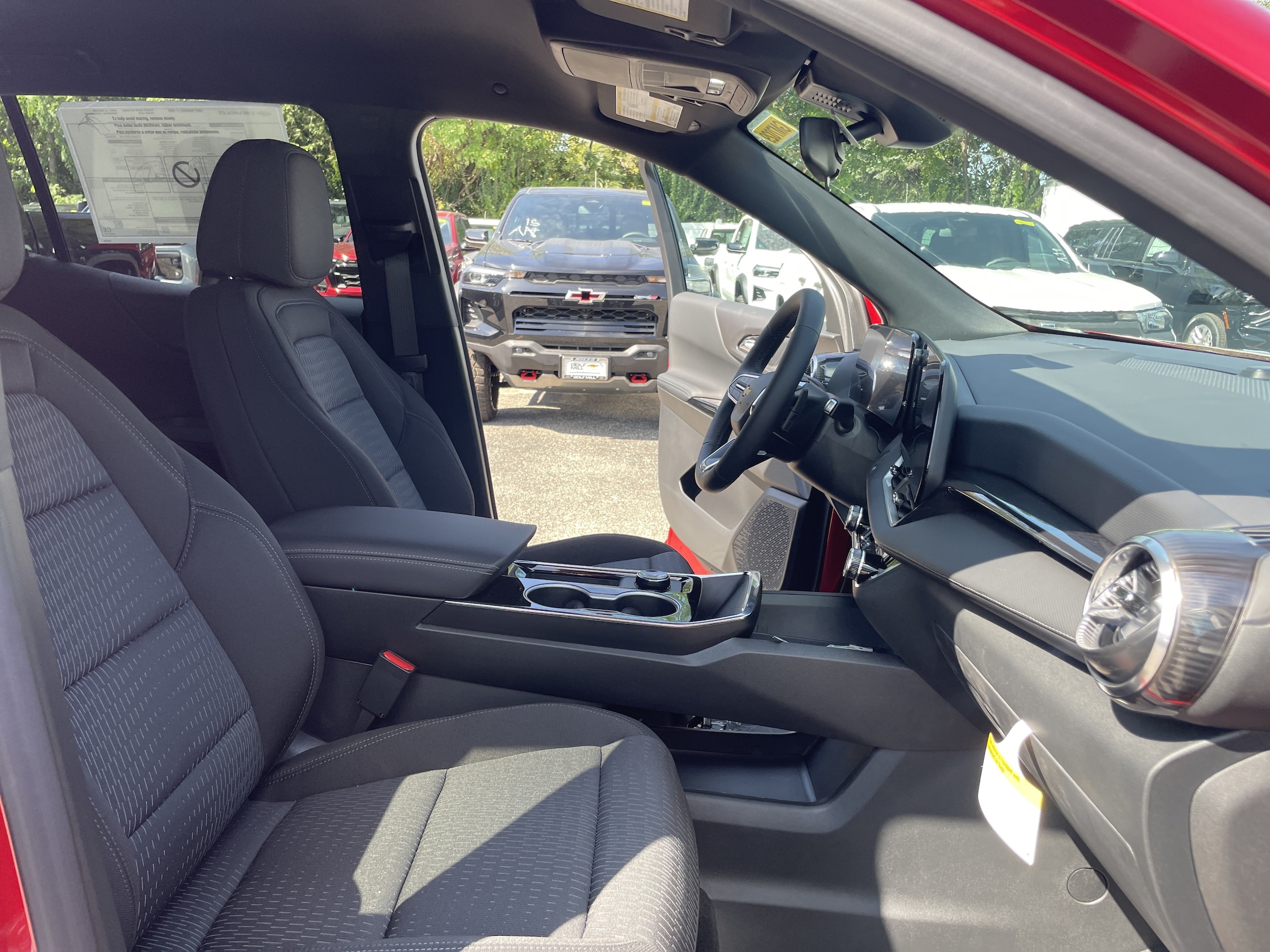 2027 Chevrolet Equinox LT - Photo 30