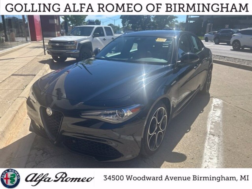 Used 2023 Alfa Romeo Giulia Veloce Sedan