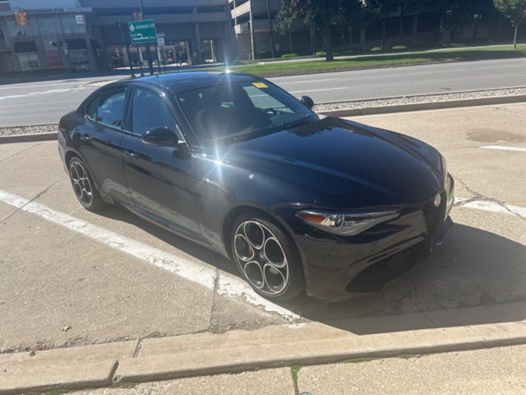 Used 2023 Alfa Romeo Giulia Veloce Sedan