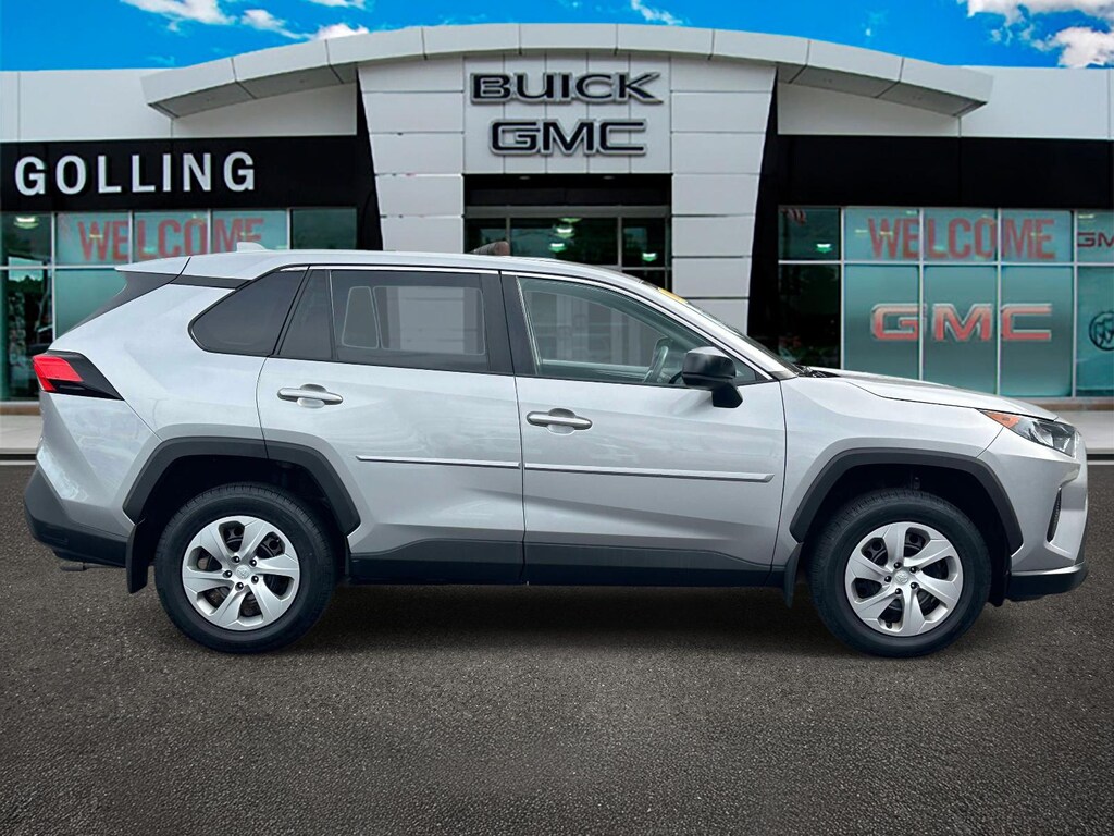 Used 2022 Toyota RAV4 LE SUV
