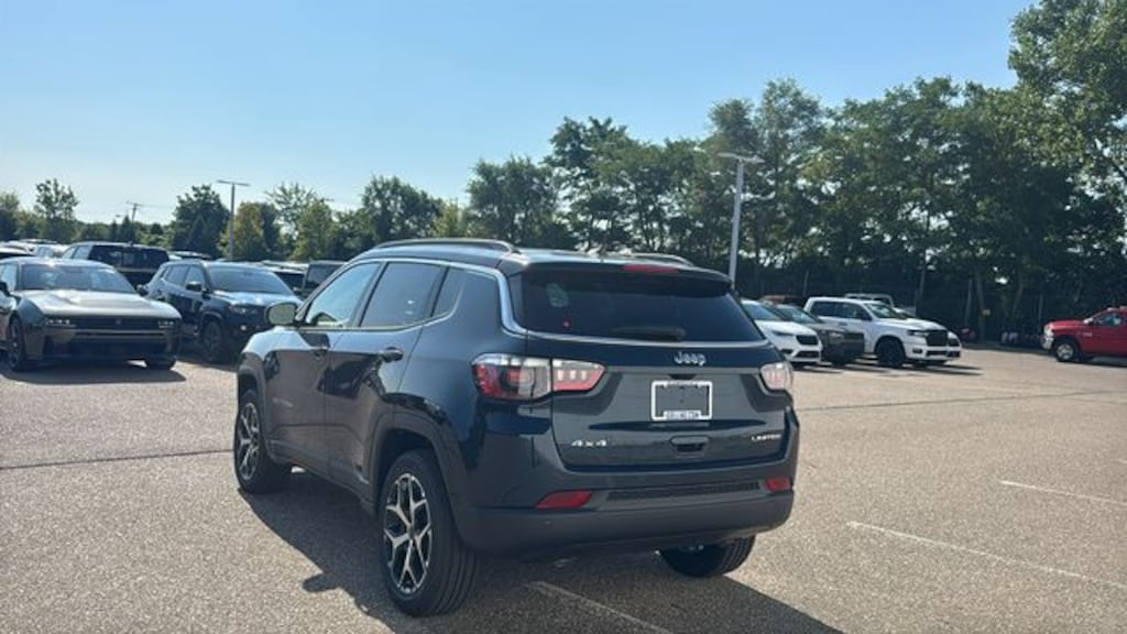 New 2026 Jeep Compass LIMITED 4X4 Sport Utility