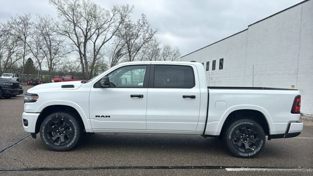 New 2026 Ram 1500 BIG HORN CREW CAB 4X4 5'7 BOX Pickup