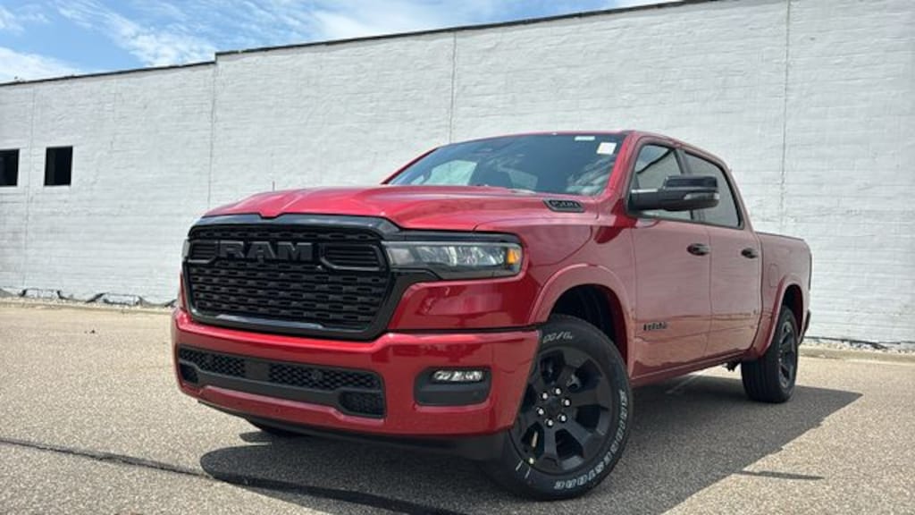 New 2026 Ram 1500 BIG HORN CREW CAB 4X4 5'7 BOX Pickup