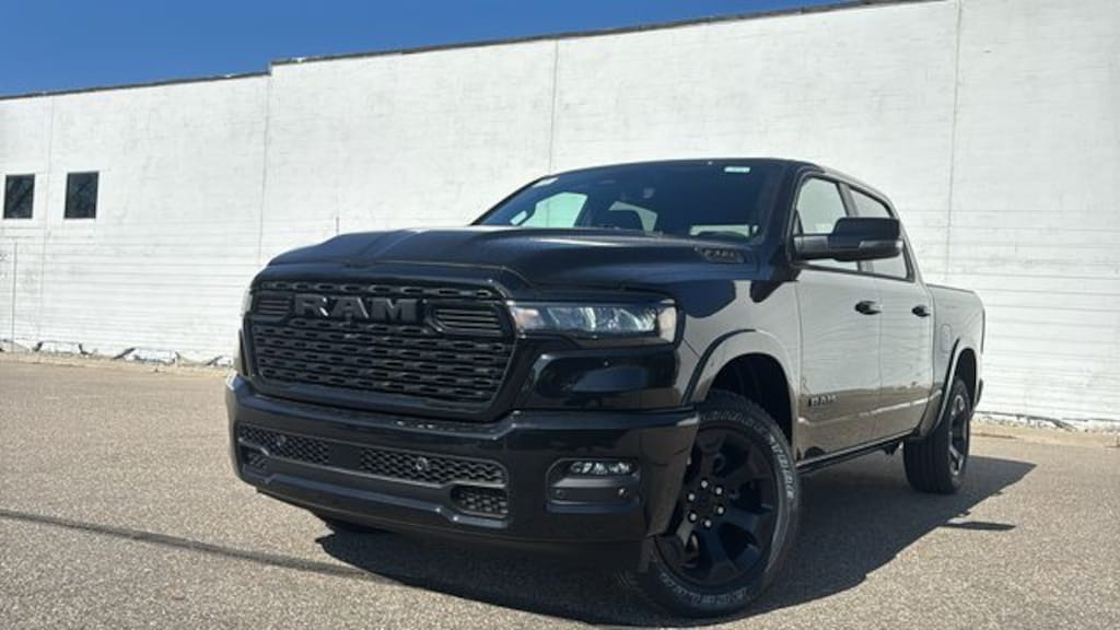 New 2026 Ram 1500 BIG HORN CREW CAB 4X4 5'7 BOX Pickup