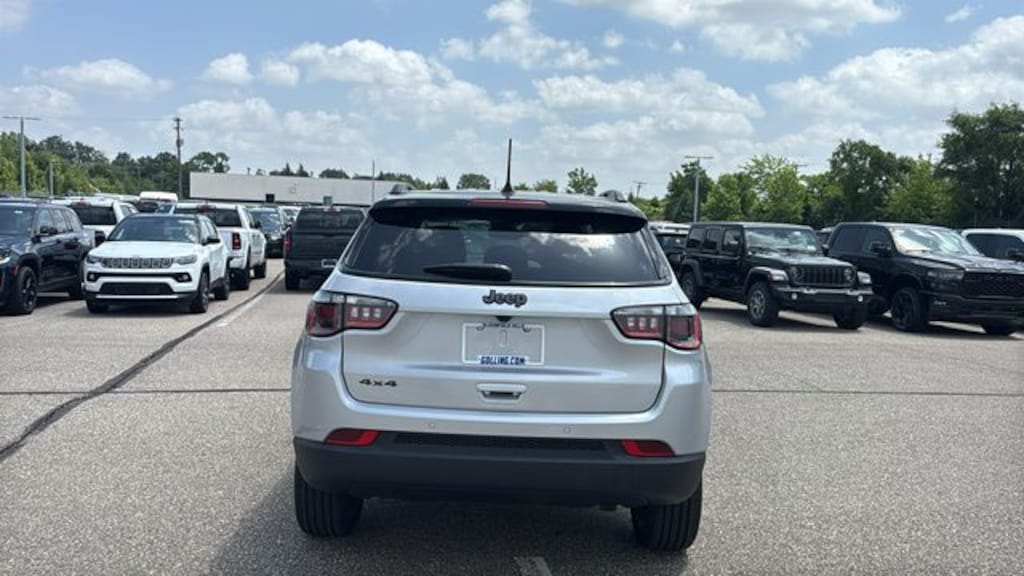 New 2026 Jeep Compass LIMITED ALTITUDE 4X4 Sport Utility