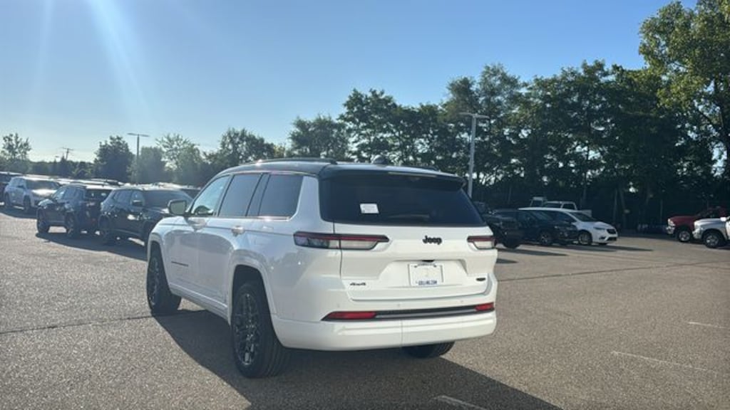 New 2027 Jeep Grand Cherokee L SUMMIT 4X4 Sport Utility