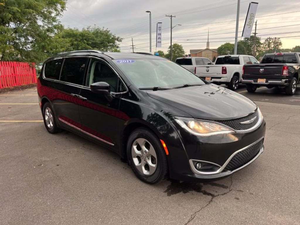 Certified 2017 Chrysler Pacifica Touring L Plus Minivan/Van