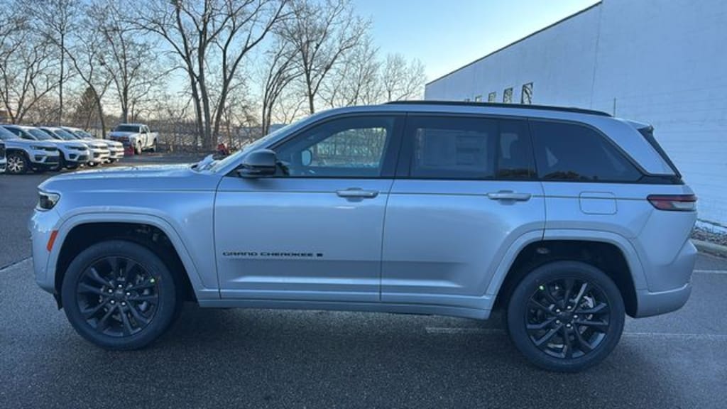 New 2026 Jeep Grand Cherokee LIMITED RESERVE 4X4 Sport Utility