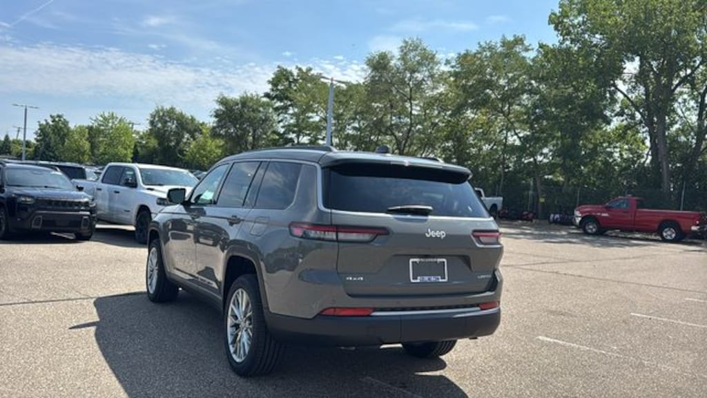 New 2027 Jeep Grand Cherokee L LIMITED 4X4 Sport Utility