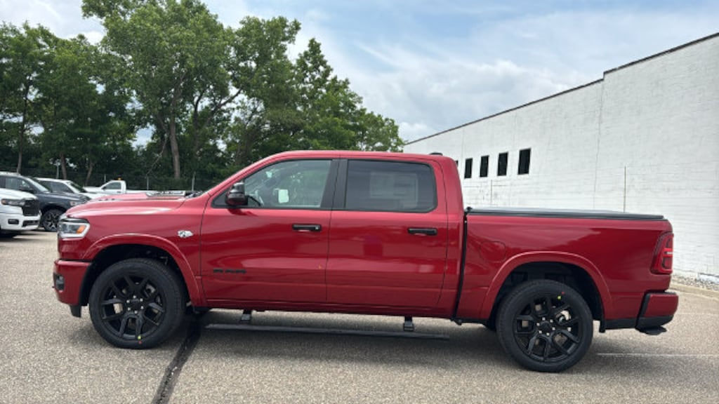 New 2026 Ram 1500 LIMITED CREW CAB 4X4 5'7 BOX Pickup