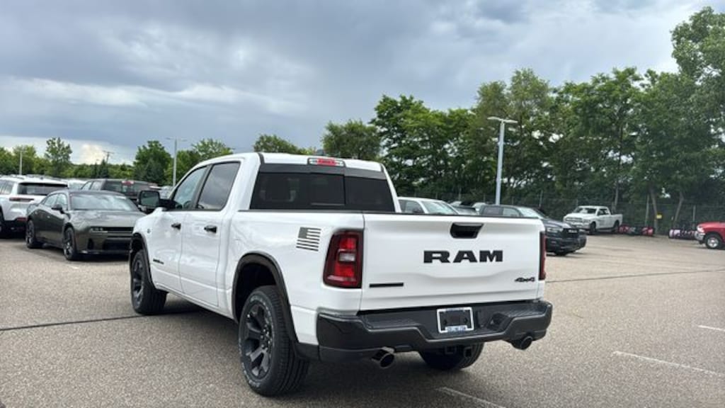 New 2026 Ram 1500 BIG HORN CREW CAB 4X4 5'7 BOX Pickup