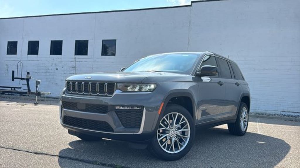 New 2027 Jeep Grand Cherokee LIMITED 4X4 Sport Utility