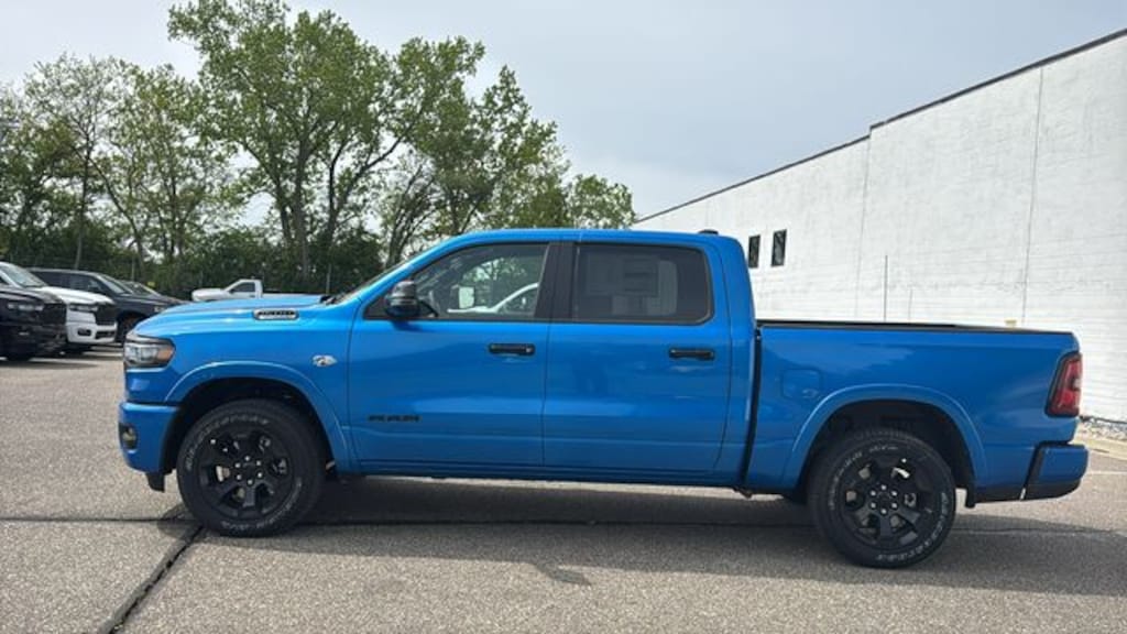 New 2026 Ram 1500 BIG HORN CREW CAB 4X4 5'7 BOX Pickup