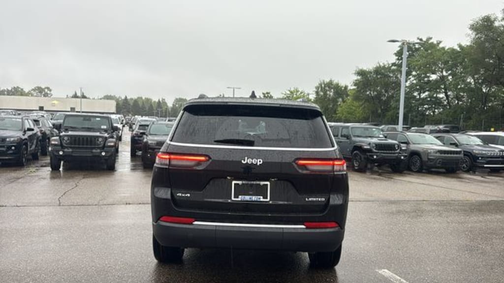 New 2027 Jeep Grand Cherokee L LIMITED 4X4 Sport Utility