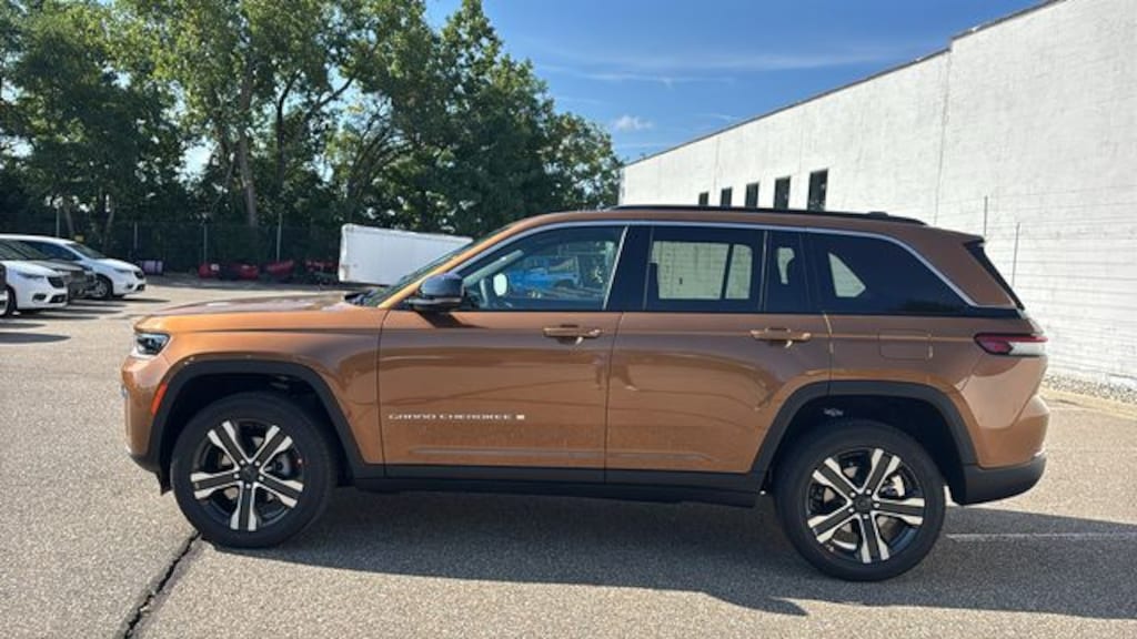 New 2027 Jeep Grand Cherokee Limited Sport Utility