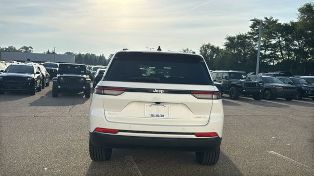 New 2027 Jeep Grand Cherokee LIMITED 4X4 Sport Utility