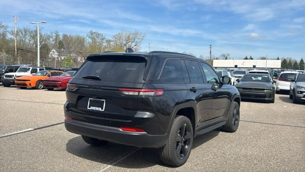 New 2026 Jeep Grand Cherokee LIMITED 4X4 Sport Utility
