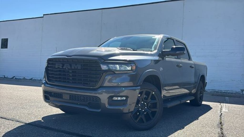 New 2026 Ram 1500 LARAMIE CREW CAB 4X4 5'7 BOX Pickup