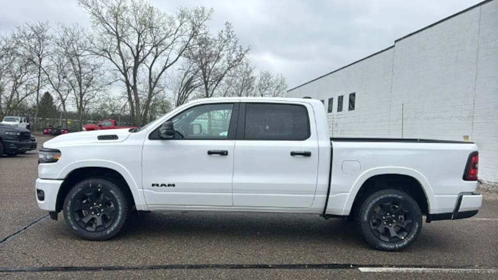 New 2026 Ram 1500 BIG HORN CREW CAB 4X4 5'7 BOX Pickup