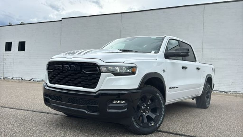 New 2026 Ram 1500 BIG HORN CREW CAB 4X4 5'7 BOX Pickup
