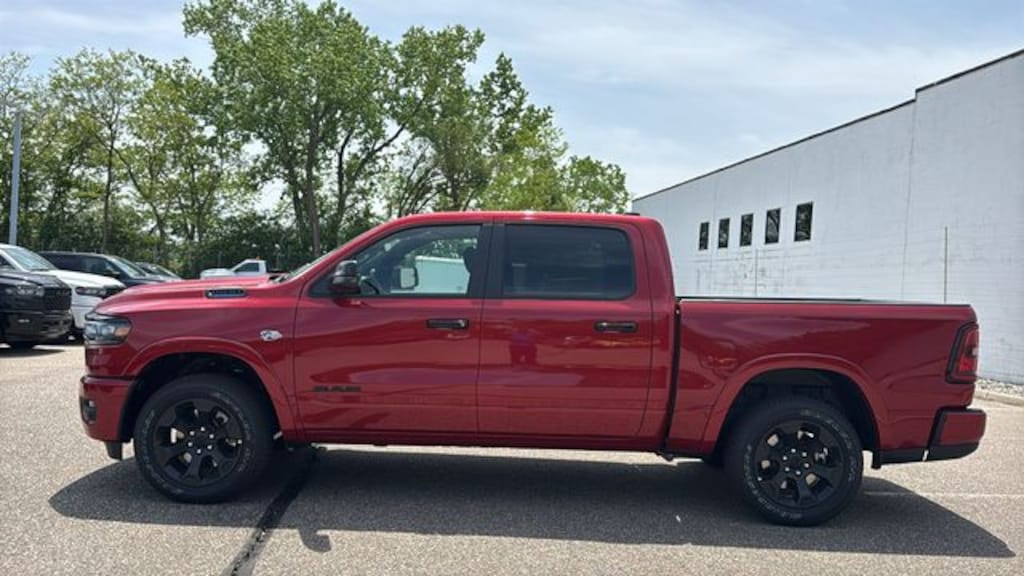 New 2026 Ram 1500 BIG HORN CREW CAB 4X4 5'7 BOX Pickup
