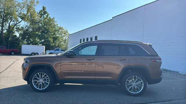 New 2027 Jeep Grand Cherokee LIMITED 4X4 Sport Utility