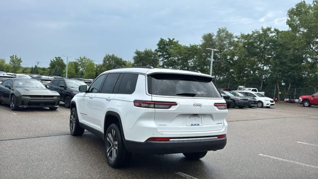 New 2027 Jeep Grand Cherokee L Limited Sport Utility