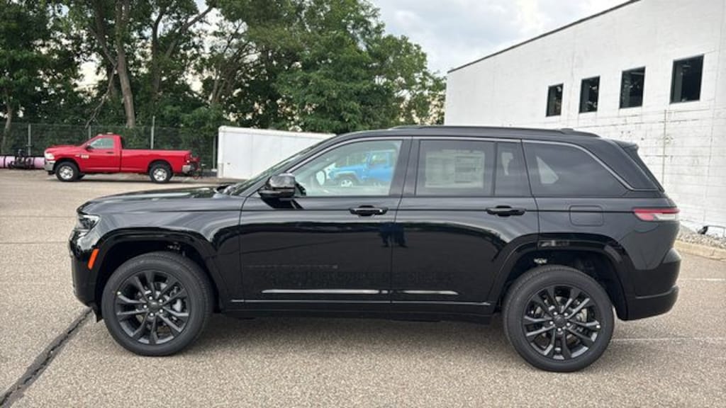 New 2026 Jeep Grand Cherokee LIMITED RESERVE 4X4 Sport Utility