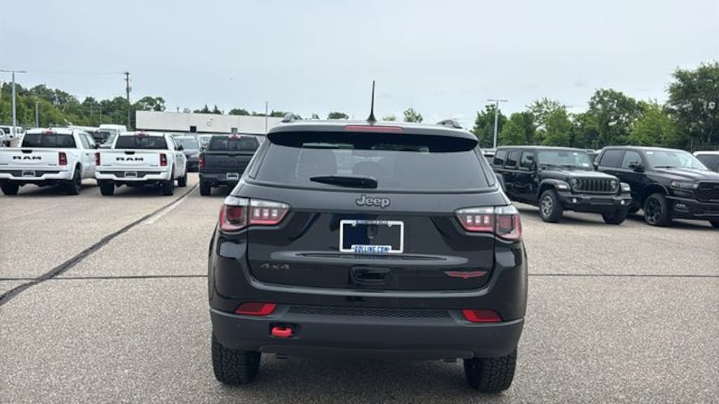 New 2026 Jeep Compass TRAILHAWK 4X4 Sport Utility