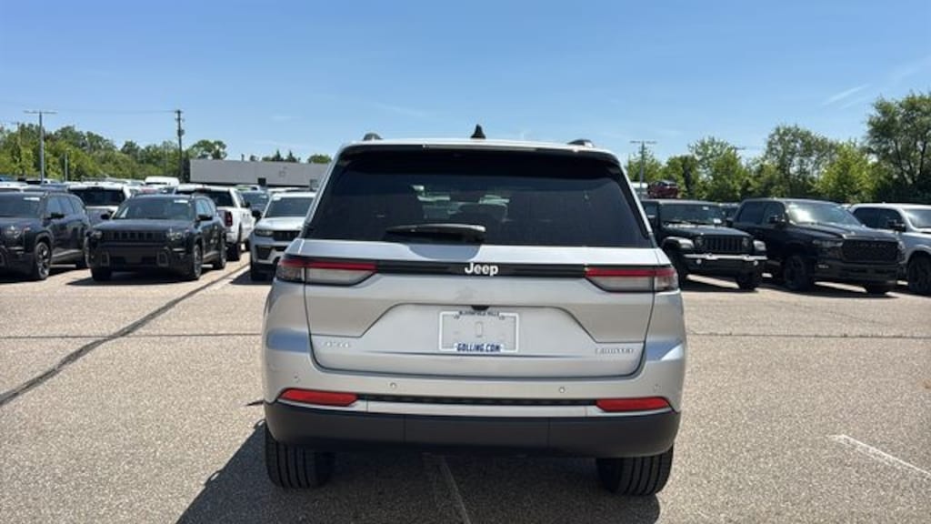 New 2026 Jeep Grand Cherokee LIMITED 4X4 Sport Utility