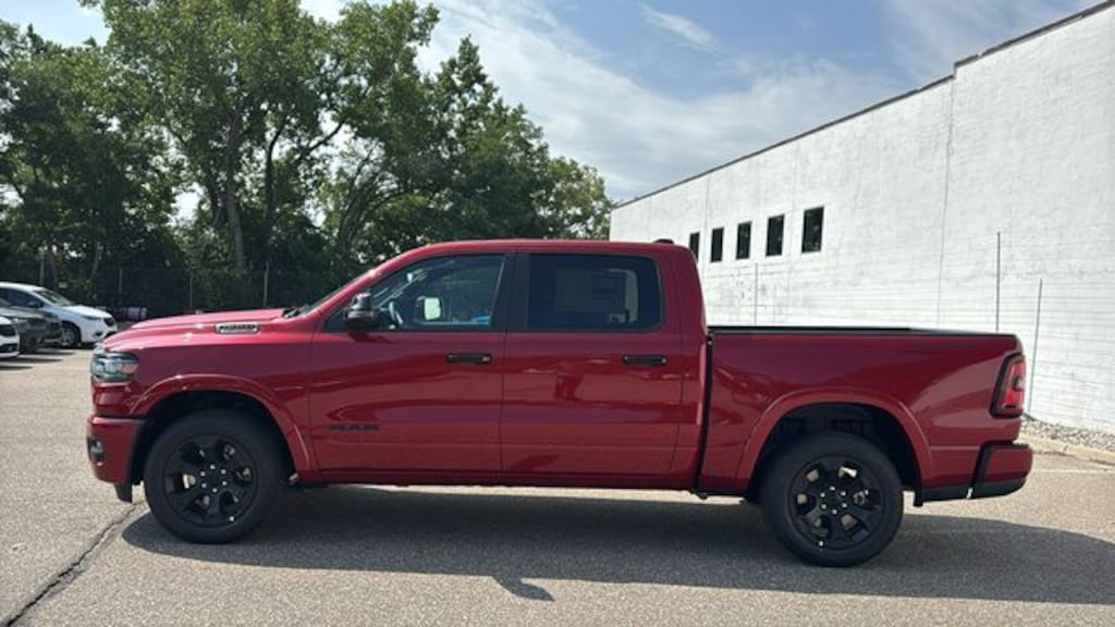 New 2027 Ram 1500 BIG HORN CREW CAB 4X4 5'7 BOX Pickup