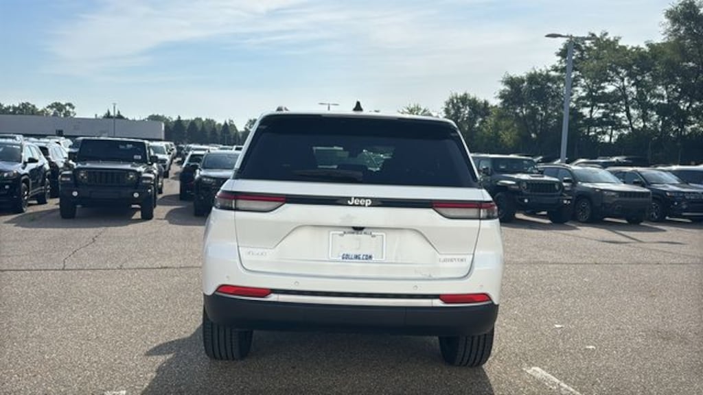 New 2027 Jeep Grand Cherokee LIMITED 4X4 Sport Utility