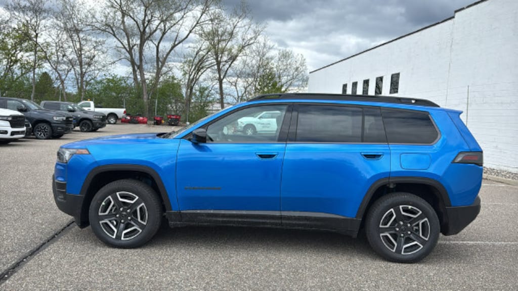 Used 2026 Jeep Cherokee Laredo SUV
