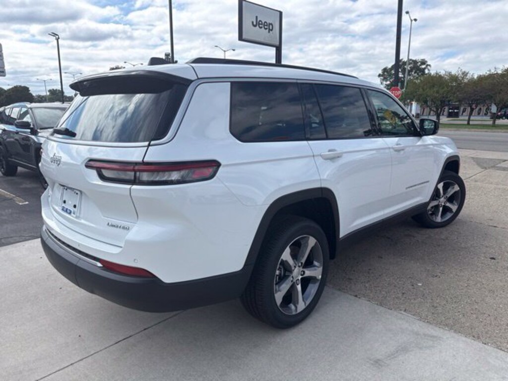 New 2026 Jeep Grand Cherokee L LIMITED 4X4 Sport Utility