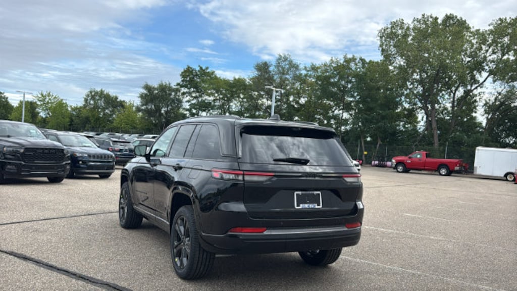 New 2027 Jeep Grand Cherokee LIMITED RESERVE 4X4 Sport Utility