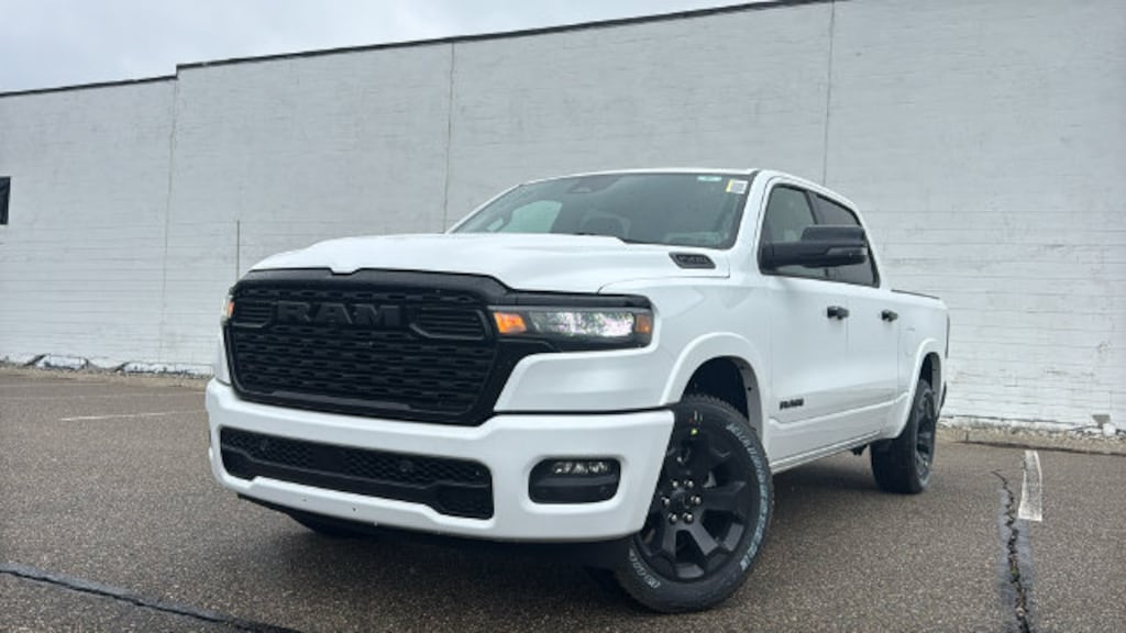 New 2026 Ram 1500 BIG HORN CREW CAB 4X4 5'7 BOX Pickup
